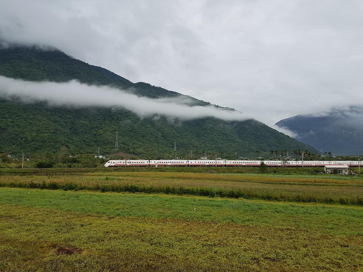 幸福列車民宿 Xiulin 外观 照片
